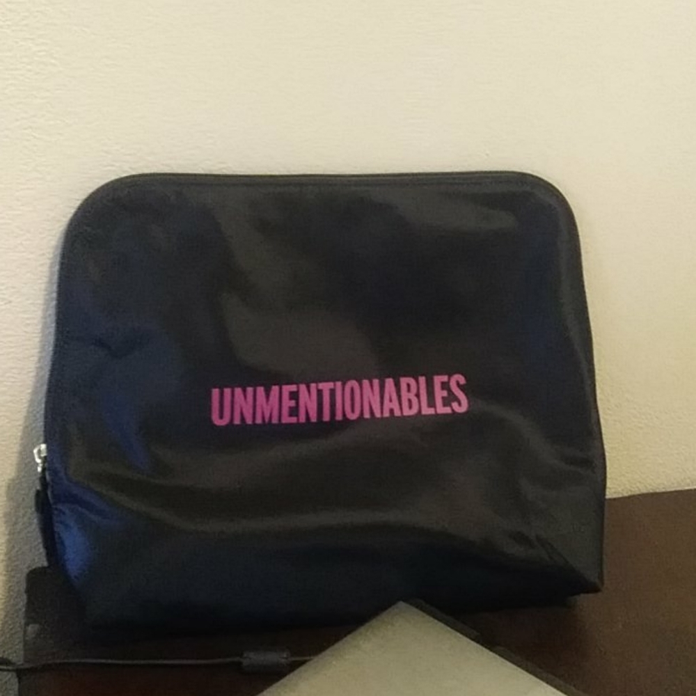 Kate Spade Travel Case